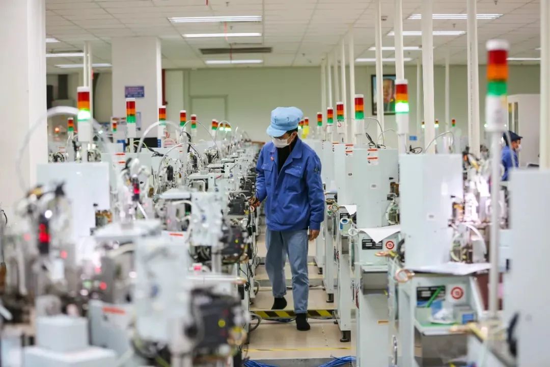 “智改數轉”賦能產業創新升級，貴陽高新區跑出新型工業化“加速度”